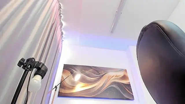 Britney Cortez online show from 1, 4, 2026