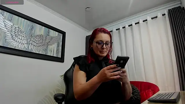 Snapshot of VictoriaPaker chatting on 12, 5, 2026 VictoriaPaker online show from 12, 5, 2026