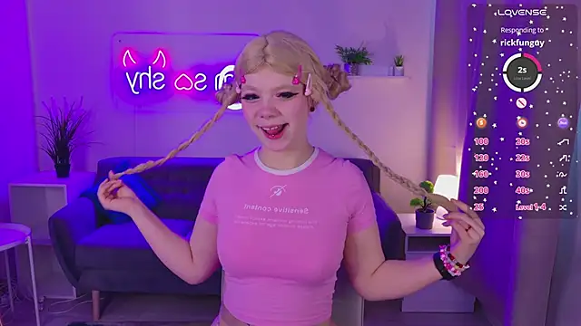 Waifu Ketrin online show from 1, 3, 2026