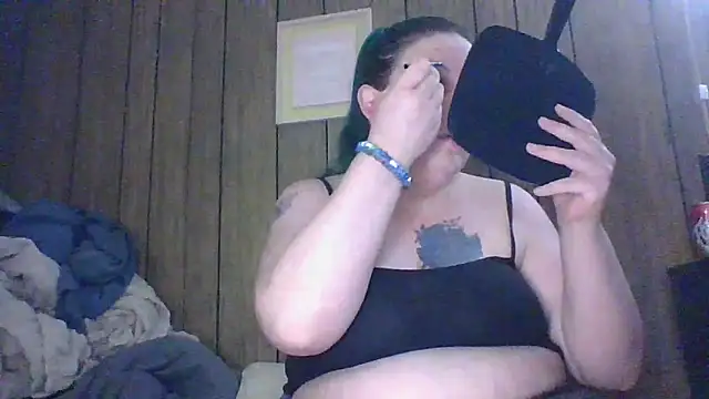 Snapshot of troublemadedouble chatting on 5, 2, 2026 troublemadedouble online show from 5, 2, 2026