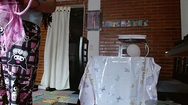 Lia rouse04 online show from 18, 3, 2026