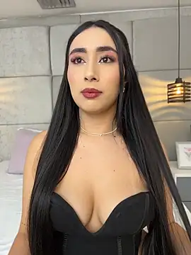 IvonneOwen online show from 27, 6, 2026