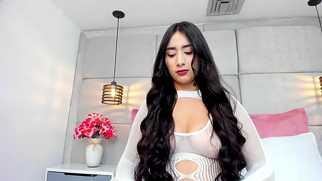 IvonneOwen online show from 28, 3, 2026