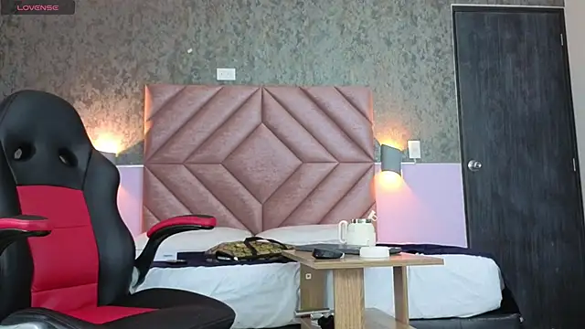 tabata monroe online show from 25, 2, 2026