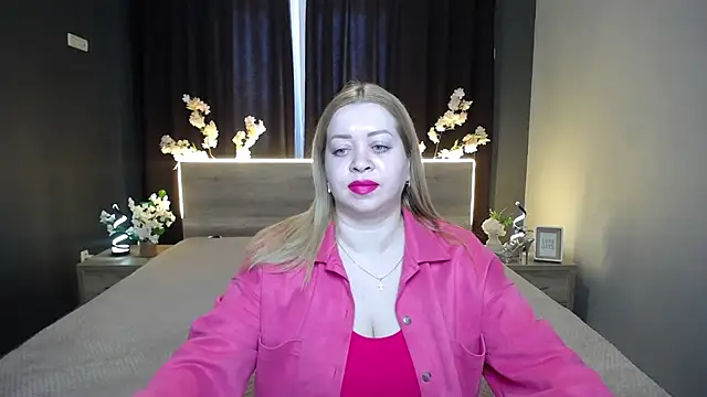 Snapshot of OliviaVerr chatting on 13, 3, 2026 OliviaVerr online show from 13, 3, 2026