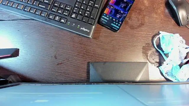 LyraFrost5 online show from 28, 2, 2026