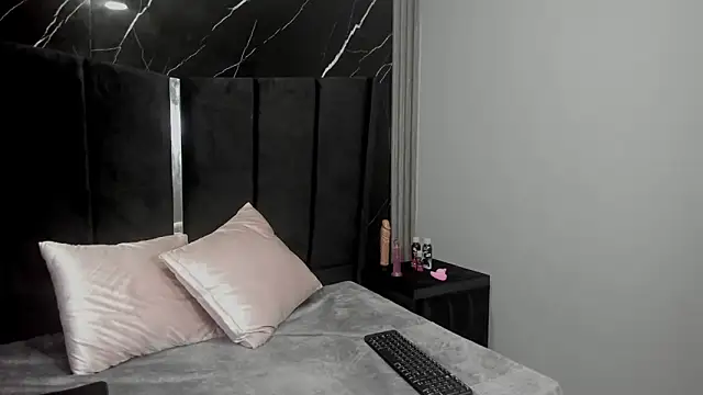 GraceAlexa12 online show from 17, 2, 2026