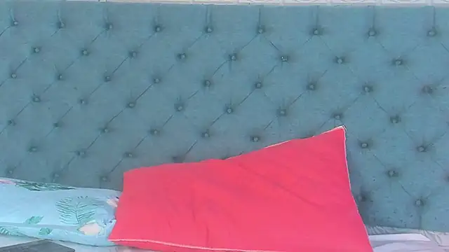 TinyRosee online show from 26, 2, 2026