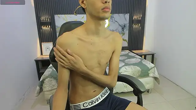 Dark Desiree18 online show from 21, 2, 2026