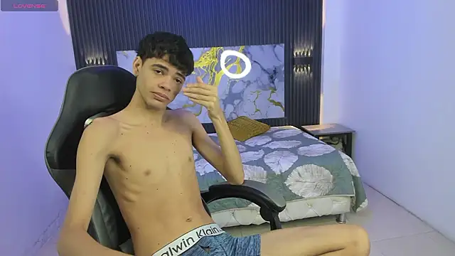 Dark Desiree18 online show from 18, 2, 2026