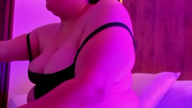 bella fernand online show from 25, 4, 2026