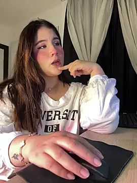 ivy velvet online show from 14, 6, 2026