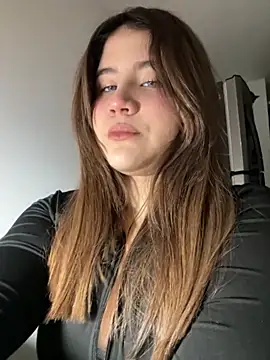 ivy velvet online show from 14, 2, 2026