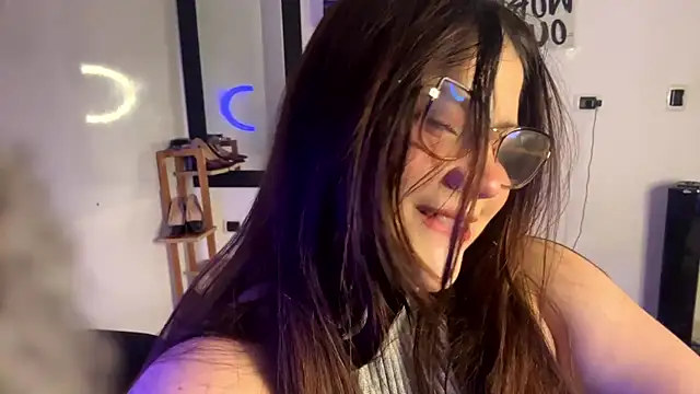 ivy velvet online show from 22, 7, 2026