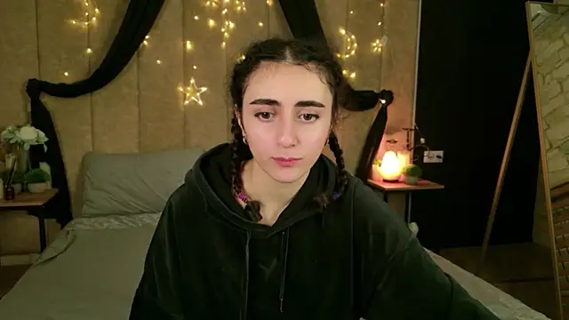 Susan Fors online show from 19, 4, 2026