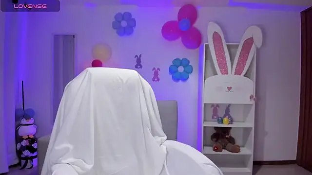  wtdreamgirl online show from 16, 4, 2026