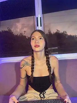 EmmaJhoons online show from 9, 2, 2026