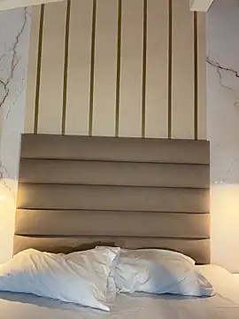 EmmaJhoons online show from 25, 3, 2026