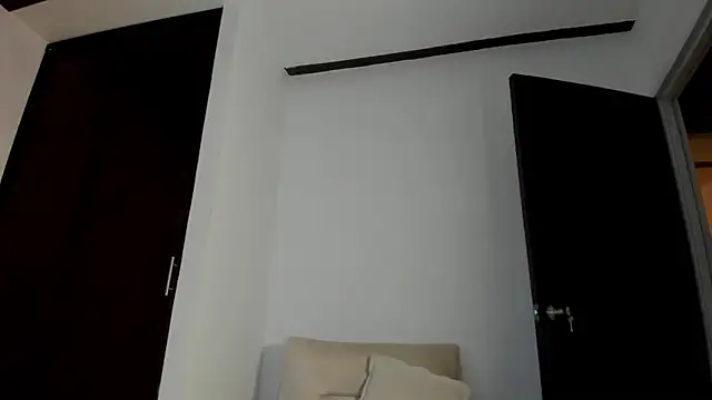 Snapshot of zarina_coleman chatting on 8, 5, 2026 zarina coleman online show from 8, 5, 2026