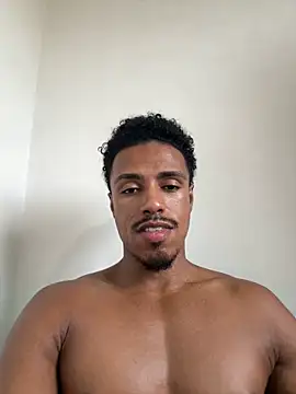 LorenzoBlack27 online show from 20, 4, 2026