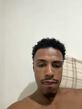 LorenzoBlack27 online show from 15, 4, 2026