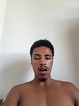 LorenzoBlack27 online show from 20, 3, 2026