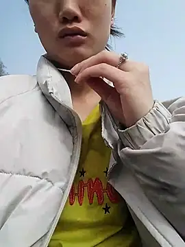 Hina2xx online show from 4, 2, 2026