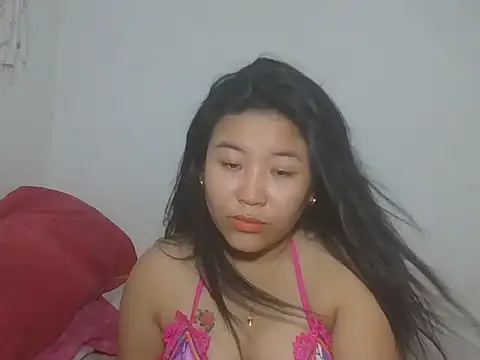 Zyeiii online show from 24, 4, 2026
