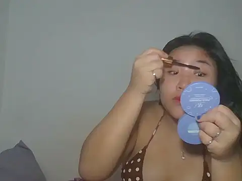 Zyeiii online show from 4, 3, 2026