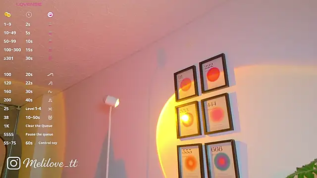 MelyTaylor  online show from 8, 3, 2026