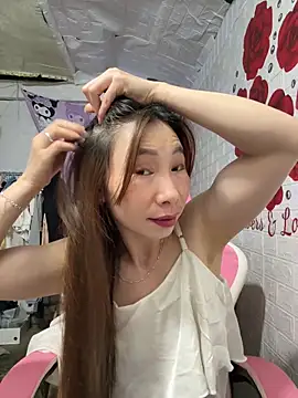 Snapshot of Adela-222 chatting on 23, 5, 2026 Adela-222 online show from 23, 5, 2026