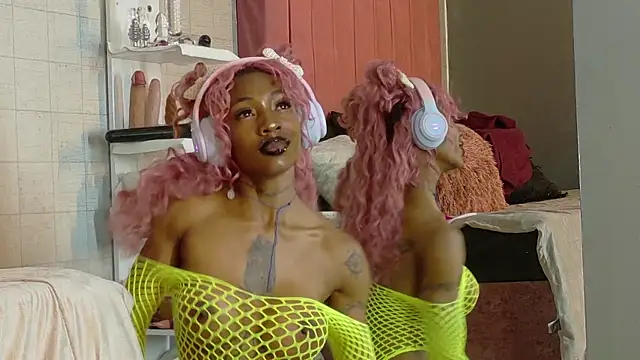 DaniaMarcell online show from 21, 3, 2026