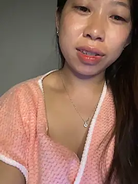 Snapshot of Mayly_lucky2 chatting on 20, 5, 2026 Mayly lucky2 online show from 20, 5, 2026