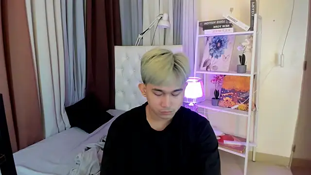 davincihugecock online show from 19, 4, 2026