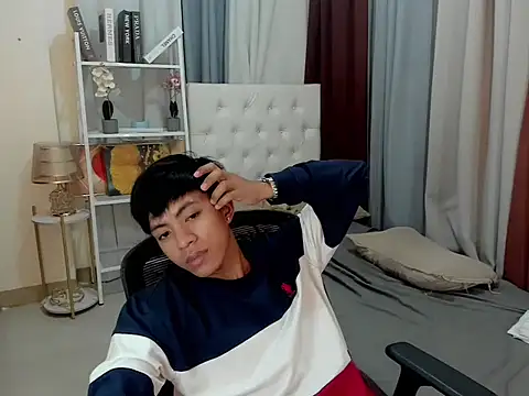 davincihugecock online show from 9, 3, 2026