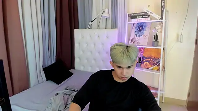 davincihugecock online show from 19, 4, 2026