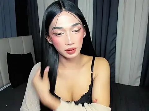 FyangFoxx online show from 10, 4, 2026