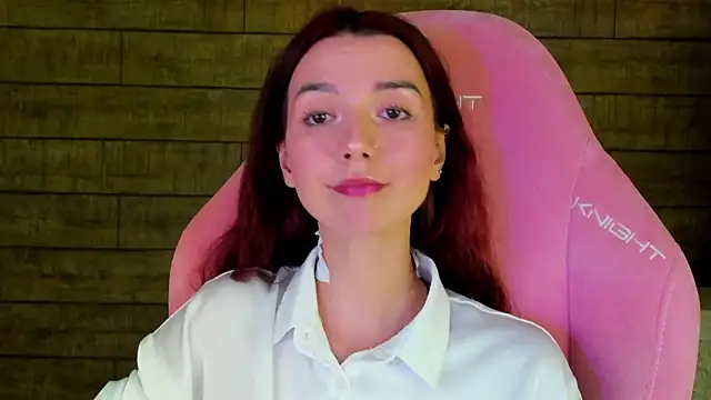 Snapshot of VanessaVienne chatting on 8, 6, 2026 VanessaVienne online show from 8, 6, 2026
