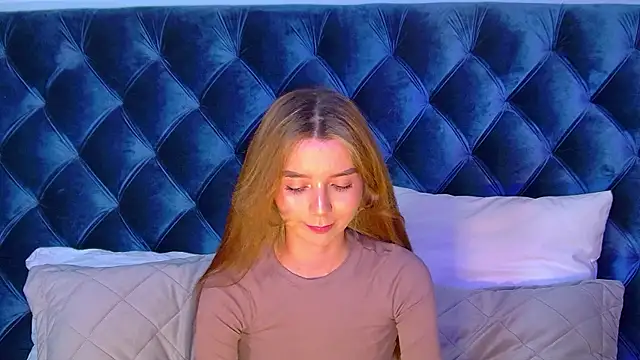 VanessaVienne online show from 22, 2, 2026