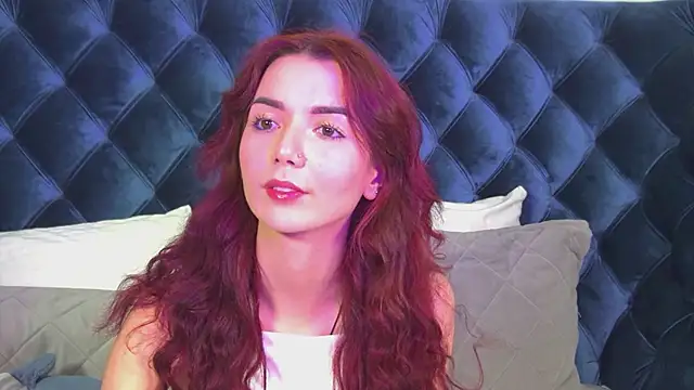 Snapshot of VanessaVienne chatting on 23, 5, 2026 VanessaVienne online show from 23, 5, 2026