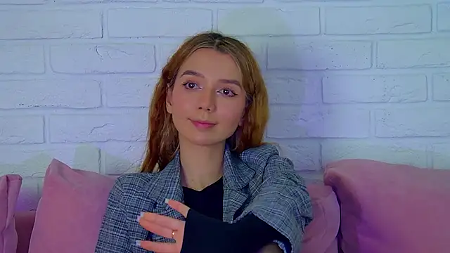 VanessaVienne online show from 7, 2, 2026