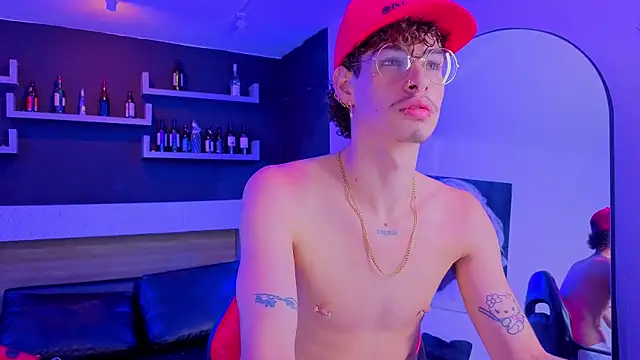Snapshot of nova_salvatore chatting on 15, 5, 2026 nova salvatore online show from 15, 5, 2026