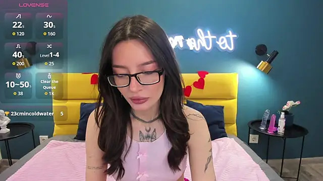 IvyDainty online show from 12, 2, 2026