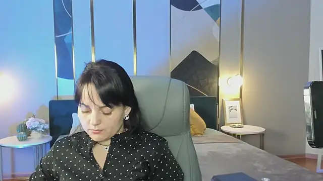  SilkyShadow  online show from 1, 3, 2026