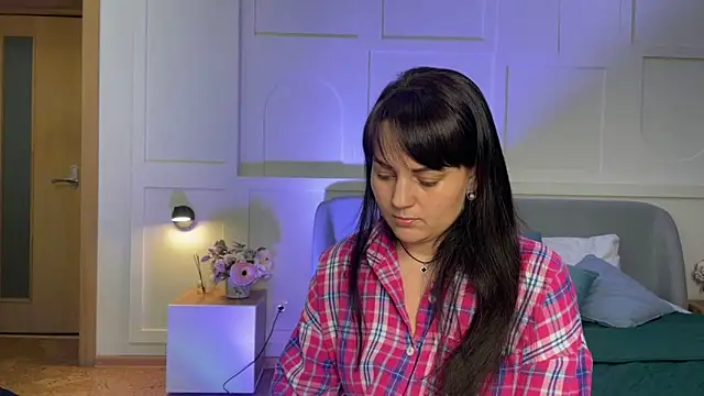  SilkyShadow  online show from 3, 2, 2026