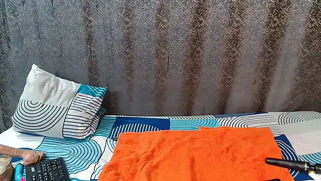 Amanda April online show from 16, 2, 2026