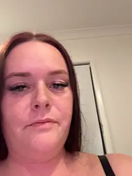 Snapshot of carinabro10 chatting on 2, 5, 2026 carinabro10 online show from 2, 5, 2026