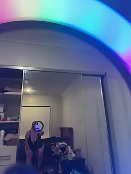 carinabro10 online show from 10, 3, 2026