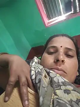 Snapshot of Reena_lodha chatting on 17, 6, 2026 Reena lodha online show from 17, 6, 2026
