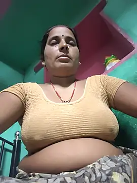 Snapshot of Reena_lodha chatting on 2, 7, 2026 Reena lodha online show from 2, 7, 2026